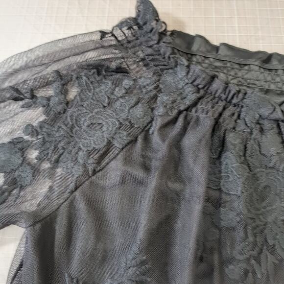 Marled Reunited black lace off-the-shoulder blouse, size XL - Picture 7 of 9